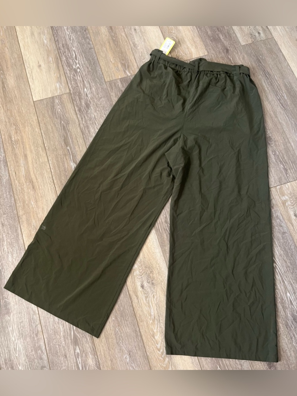 NWT all in motion Olive Green Wide-Leg Paperbag Pants with Tie - Picture 6 of 9
